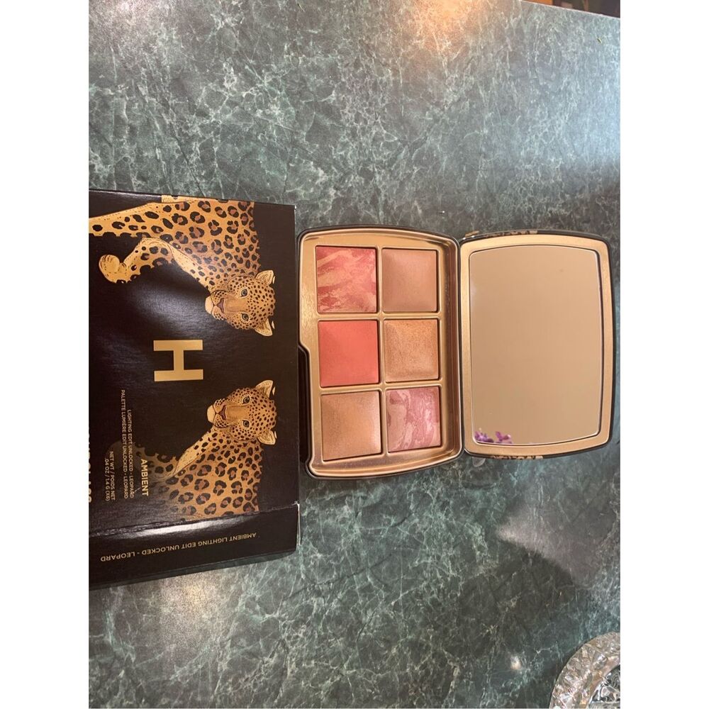 HOURGLASS AMBIENT LIGHTING EDIT - LEOPARD